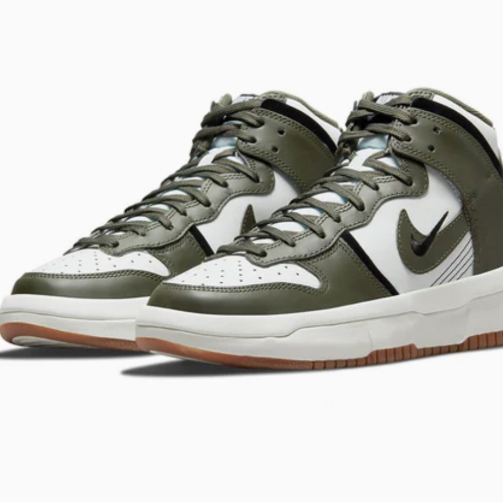 Women’s Nike
(WMNS) Nike Dunk High Up 'Cargo Khaki' DH3718-103
